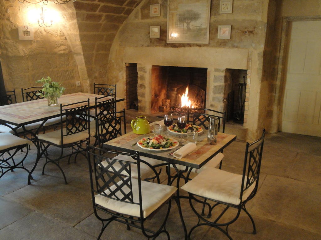 فيلا Bastide De La Treille Montaren-et-Saint-Médiers الغرفة الصورة